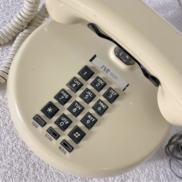 Vintage 70s Northern Telecom Ivory Round Push Button Phone Telephone - Picture 3 of 16